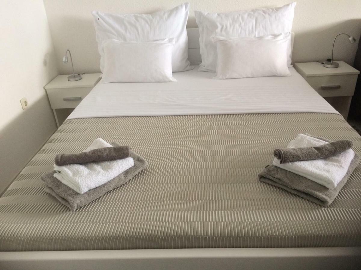 Maestral Suites ชิเบนิก ภายนอก รูปภาพ